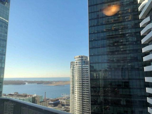2911 - 88 Harbour St, Condo with 0 bedrooms, 1 bathrooms and 0 parking in Toronto ON | Image 8
