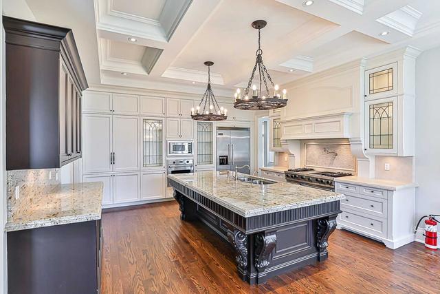 11 Purling Pl, House detached with 5 bedrooms, 9 bathrooms and 14 parking in Toronto ON | Image 10