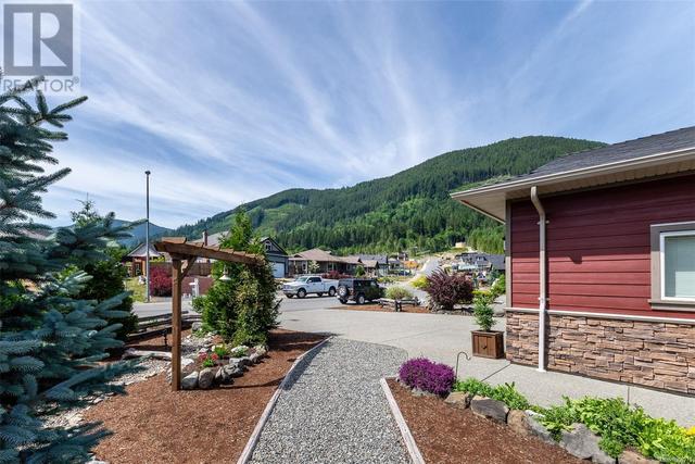 493 Mountain View Dr, House detached with 3 bedrooms, 2 bathrooms and 4 parking in Lake Cowichan BC | Image 14