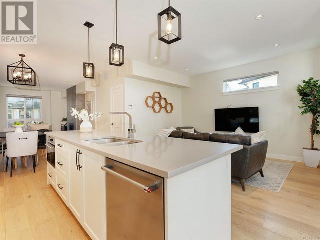 2863 Turnstyle Cres, House attached with 4 bedrooms, 4 bathrooms and 2 parking in Langford BC | Image 8