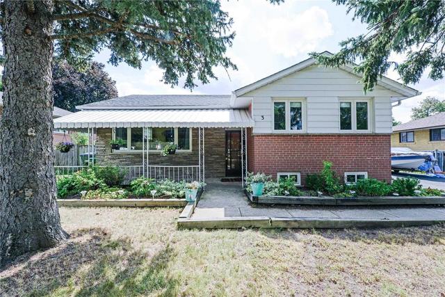 3 Gretna Dr, House detached with 3 bedrooms, 2 bathrooms and 8 parking in Brampton ON | Image 3