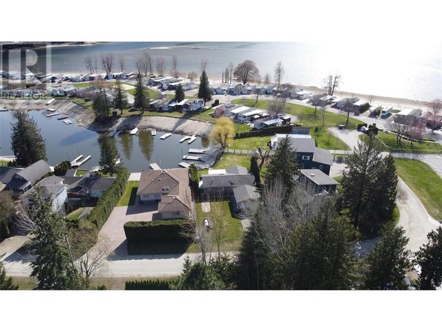 1448 Silver Sands Road, House other with 3 bedrooms, 2 bathrooms and 10 parking in Sicamous BC | Image 47