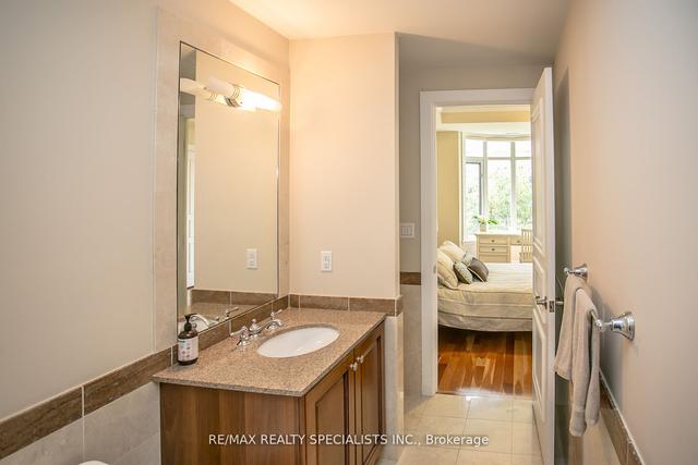 15 - 25 Elkhorn Dr S, Townhouse with 3 bedrooms, 5 bathrooms and 2 parking in Toronto ON | Image 14