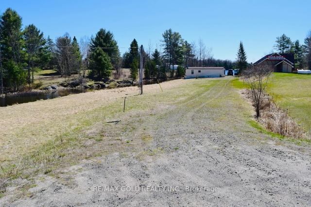 rd - 2099 Highway 124 Rd, House detached with 1 bedrooms, 1 bathrooms and 5 parking in Whitestone ON | Image 12