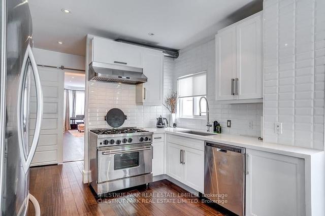 210 Macpherson Ave, House semidetached with 3 bedrooms, 2 bathrooms and 1 parking in Toronto ON | Image 4