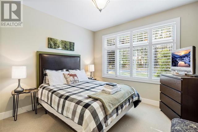 1069 Paradise Pl, House detached with 4 bedrooms, 4 bathrooms and 7 parking in Nanaimo E BC | Image 32