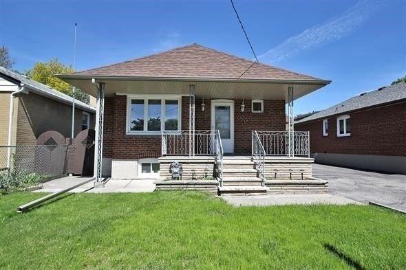 upper - 33 Loma Rd, House detached with 3 bedrooms, 1 bathrooms and 6 parking in Toronto ON | Image 1