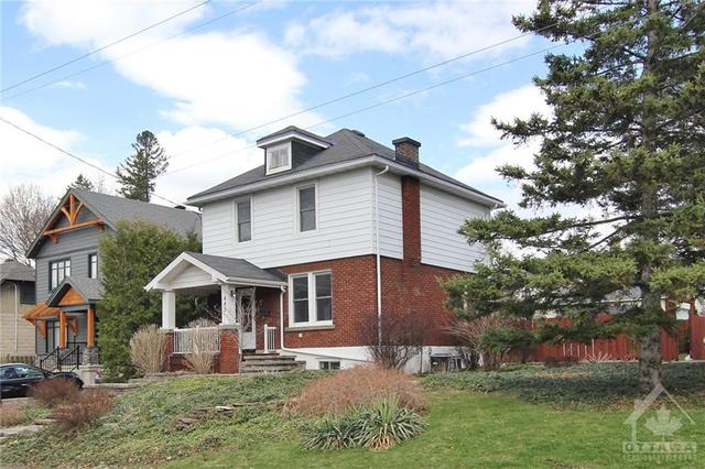 445 Hartleigh Avenue, House detached with 3 bedrooms, 2 bathrooms and 3 parking in Ottawa ON | Image 1