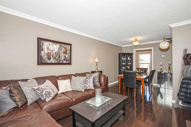 41 - 318 Laurier Ave, Townhouse with 3 bedrooms, 2 bathrooms and 3 parking in Milton ON | Image 4
