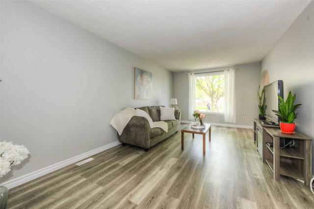 58 Dolman Crt, House detached with 3 bedrooms, 2 bathrooms and 2 parking in Cambridge ON | Image 21