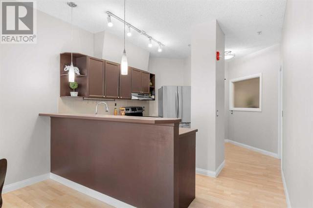 307, - 923 15 Avenue Sw, Condo with 2 bedrooms, 2 bathrooms and 1 parking in Calgary AB | Image 6