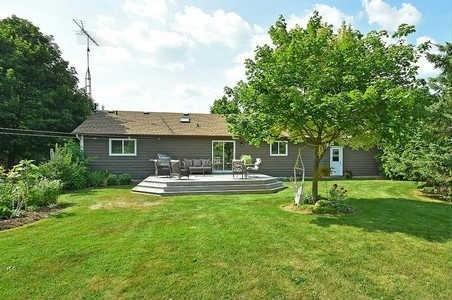 9759 Wellington Road 52, House detached with 2 bedrooms, 3 bathrooms and 10 parking in Erin ON | Image 19