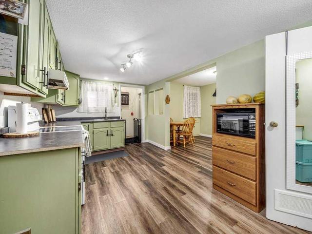 1026 7 Street N, House detached with 2 bedrooms, 1 bathrooms and 1 parking in Lethbridge AB | Image 12