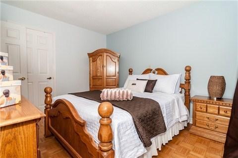 55 Moore Ave, House detached with 3 bedrooms, 2 bathrooms and 6 parking in Bradford West Gwillimbury ON | Image 13