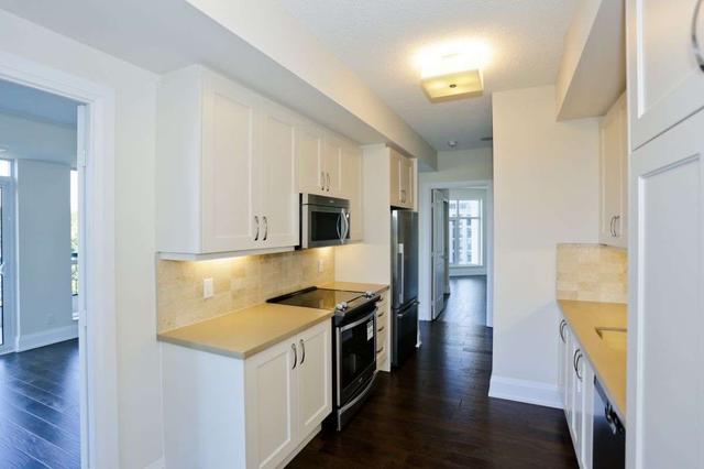 801 - 2 Old Mill Dr, Condo with 2 bedrooms, 2 bathrooms and 1 parking in Toronto ON | Image 3