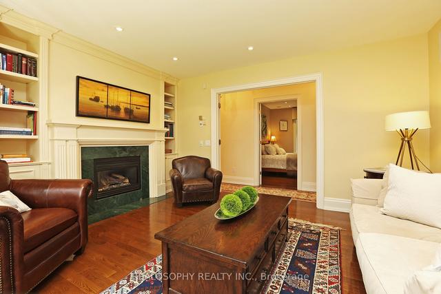 7 Purling Pl, House detached with 3 bedrooms, 5 bathrooms and 6 parking in Toronto ON | Image 8