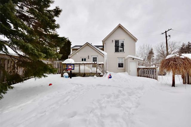 25 Grove St W, House detached with 2 bedrooms, 2 bathrooms and 6 parking in Barrie ON | Image 30