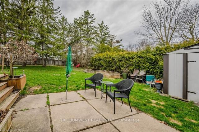 97 Applewood Cres, House detached with 3 bedrooms, 1 bathrooms and 5 parking in Guelph ON | Image 24