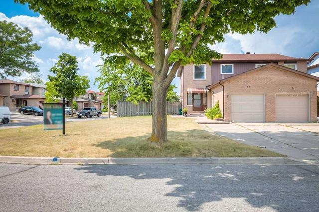 49 Barrington Cres, House semidetached with 3 bedrooms, 2 bathrooms and 5 parking in Markham ON | Image 1