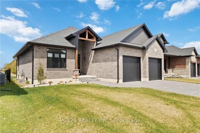 193 Collins Way, House detached with 3 bedrooms, 1 bathrooms and 6 parking in Strathroy Caradoc ON | Image 34