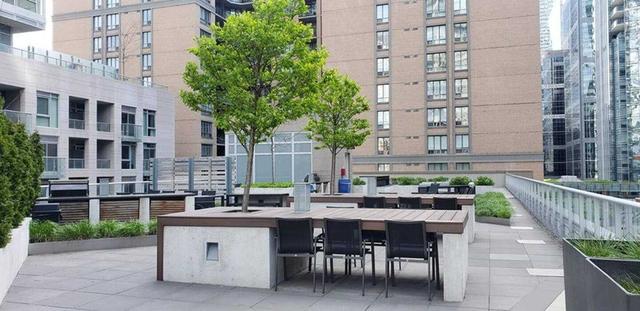 2004 - 30 Nelson St, Condo with 2 bedrooms, 2 bathrooms and 1 parking in Toronto ON | Image 15