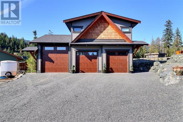 7343 Lakefront Pl, House detached with 5 bedrooms, 4 bathrooms and 10 parking in Cowichan Valley I BC | Image 2