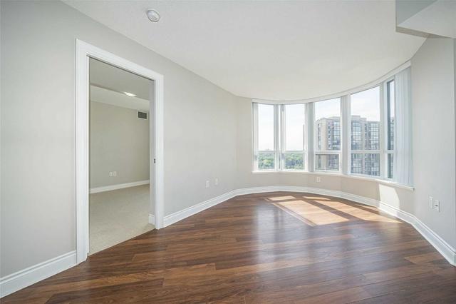 1219 - 500 Doris Ave, Condo with 2 bedrooms, 2 bathrooms and 1 parking in Toronto ON | Image 7