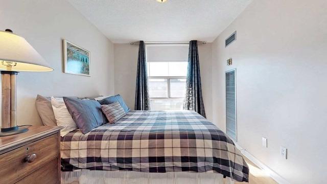 ph 2 - 60 Inverlochy Blvd, Condo with 3 bedrooms, 2 bathrooms and 1 parking in Markham ON | Image 15
