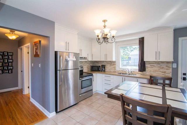 790 Tenth St, House detached with 2 bedrooms, 2 bathrooms and 3 parking in Hamilton ON | Image 9