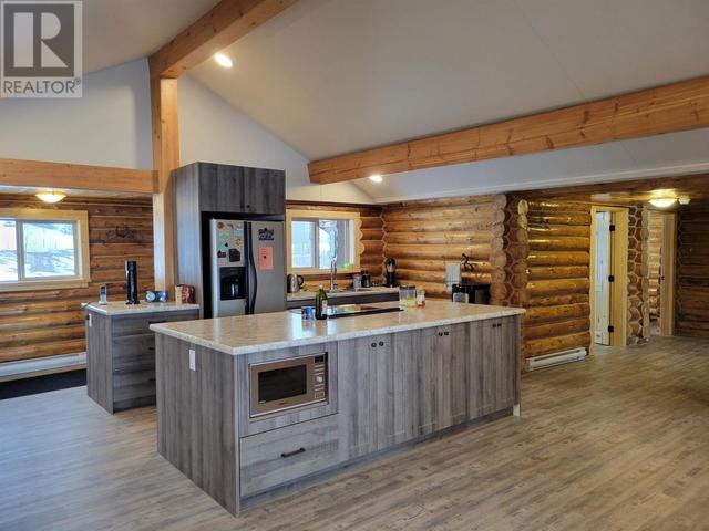 10523 Nithi Pit Road, House detached with 3 bedrooms, 1 bathrooms and null parking in Bulkley Nechako D BC | Image 4