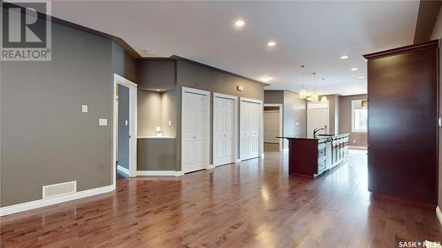 64 Stapleford Crescent, House semidetached with 3 bedrooms, 3 bathrooms and null parking in Regina SK | Image 6