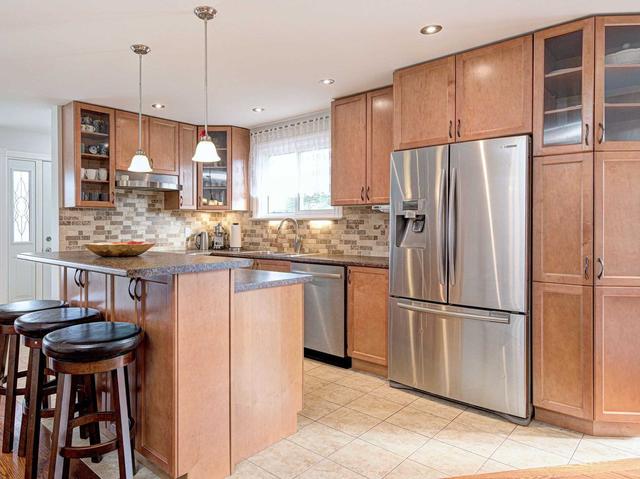 775 Eaglemount Cres, House semidetached with 3 bedrooms, 2 bathrooms and 4 parking in Mississauga ON | Image 12