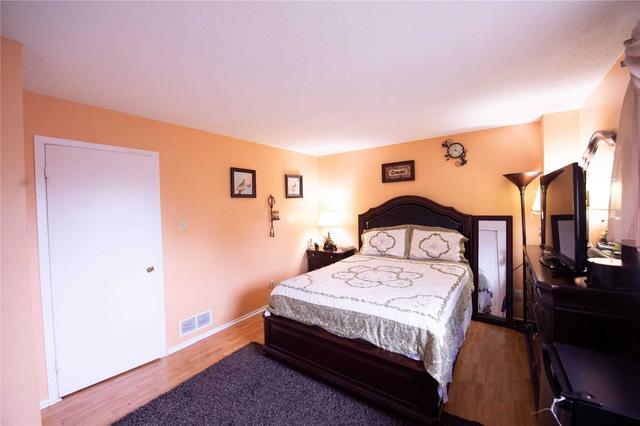 80 Paddington Pt, Townhouse with 3 bedrooms, 2 bathrooms and 2 parking in Ottawa ON | Image 15