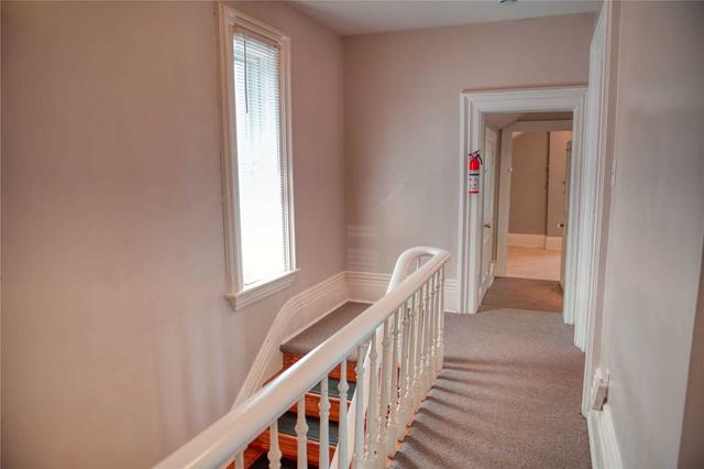 266 Sherbrooke St, House detached with 1 bedrooms, 1 bathrooms and 3 parking in Peterborough ON | Image 26