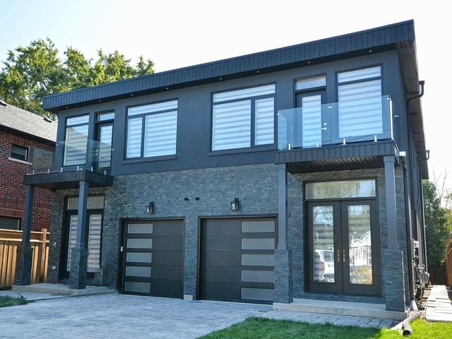 36a Pine Ave N, House semidetached with 4 bedrooms, 6 bathrooms and 4 parking in Mississauga ON | Image 1