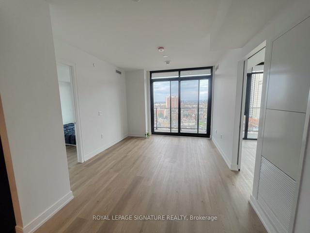 1321 - 1 Jarvis St, Condo with 2 bedrooms, 2 bathrooms and 1 parking in Hamilton ON | Image 2
