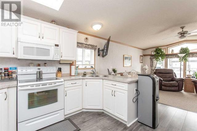 3008, - 25074 South Pine Lake Road, House other with 1 bedrooms, 1 bathrooms and 2 parking in Red Deer County AB | Image 7