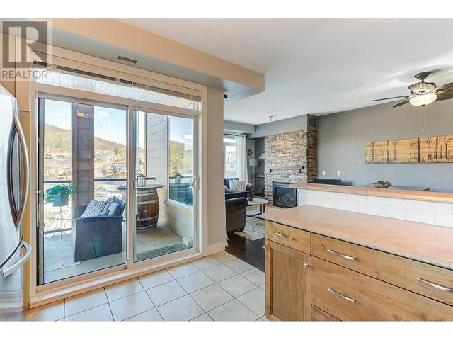 318 - 2532 Shoreline Drive, Condo with 2 bedrooms, 2 bathrooms and 1 parking in Lake Country BC | Image 11