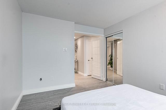 1407 - 3650 Kaneff Cres, Condo with 3 bedrooms, 2 bathrooms and 1 parking in Mississauga ON | Image 19