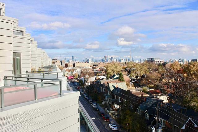 716 - 38 Howard Park Ave, Condo with 2 bedrooms, 2 bathrooms and 1 parking in Toronto ON | Image 15