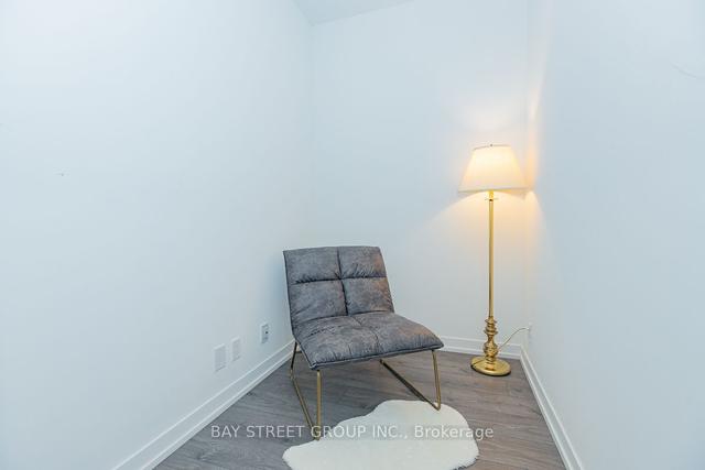701 - 950 Portage Pkwy, Condo with 1 bedrooms, 1 bathrooms and 0 parking in Vaughan ON | Image 5