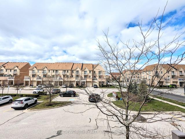 70 Donald Buttress Blvd W, House attached with 3 bedrooms, 4 bathrooms and 2 parking in Markham ON | Image 31