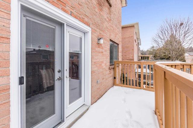 19 Rawling Cres, House detached with 3 bedrooms, 2 bathrooms and 6 parking in Brampton ON | Image 28