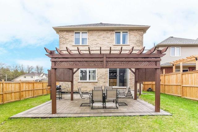 224 Fleming Rd, House detached with 4 bedrooms, 4 bathrooms and 2 parking in Guelph ON | Image 17