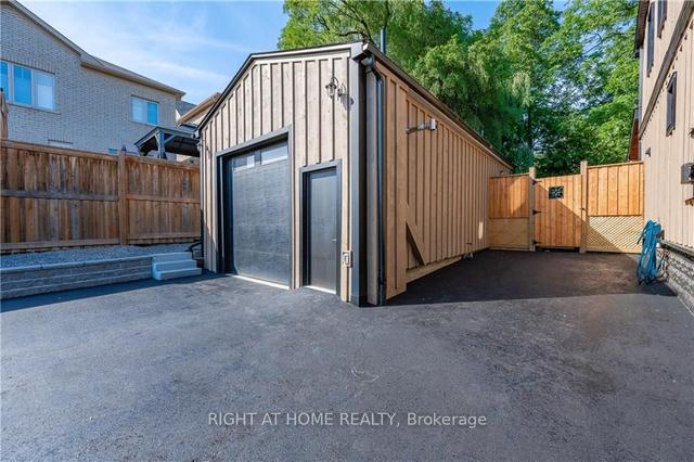 1425 Plains Rd W, House detached with 3 bedrooms, 4 bathrooms and 8 parking in Burlington ON | Image 28
