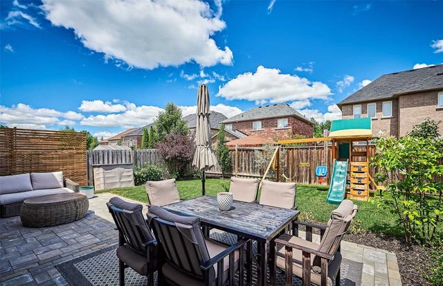 34 Skinner Crt, House detached with 4 bedrooms, 3 bathrooms and 6 parking in Clarington ON | Image 30