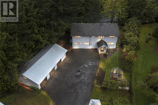 7996 Greendale Rd, House detached with 5 bedrooms, 3 bathrooms and 10 parking in Lake Cowichan BC | Image 4