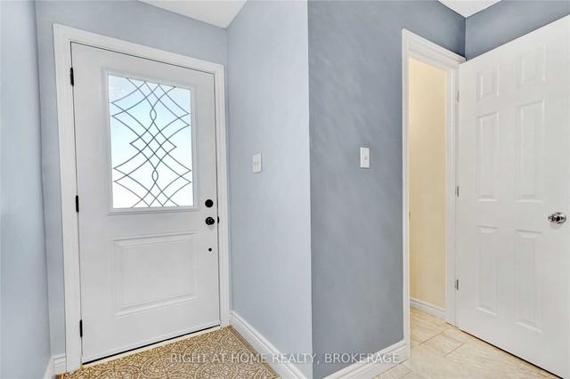 37 - 450 Bristol Cres, Townhouse with 3 bedrooms, 2 bathrooms and 2 parking in Oshawa ON | Image 29