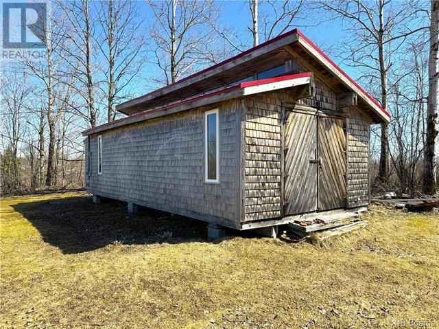 981 - 983 Route 725, House detached with 6 bedrooms, 2 bathrooms and null parking in Saint James NB | Image 30