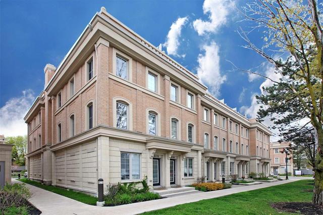 2156 Bayview Ave, Townhouse with 3 bedrooms, 3 bathrooms and 1 parking in Toronto ON | Image 1